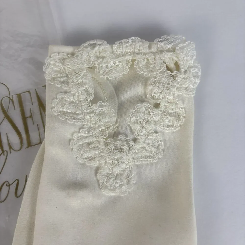 VTG Hansen Gloves White with Lace Size 7 Very Nice
